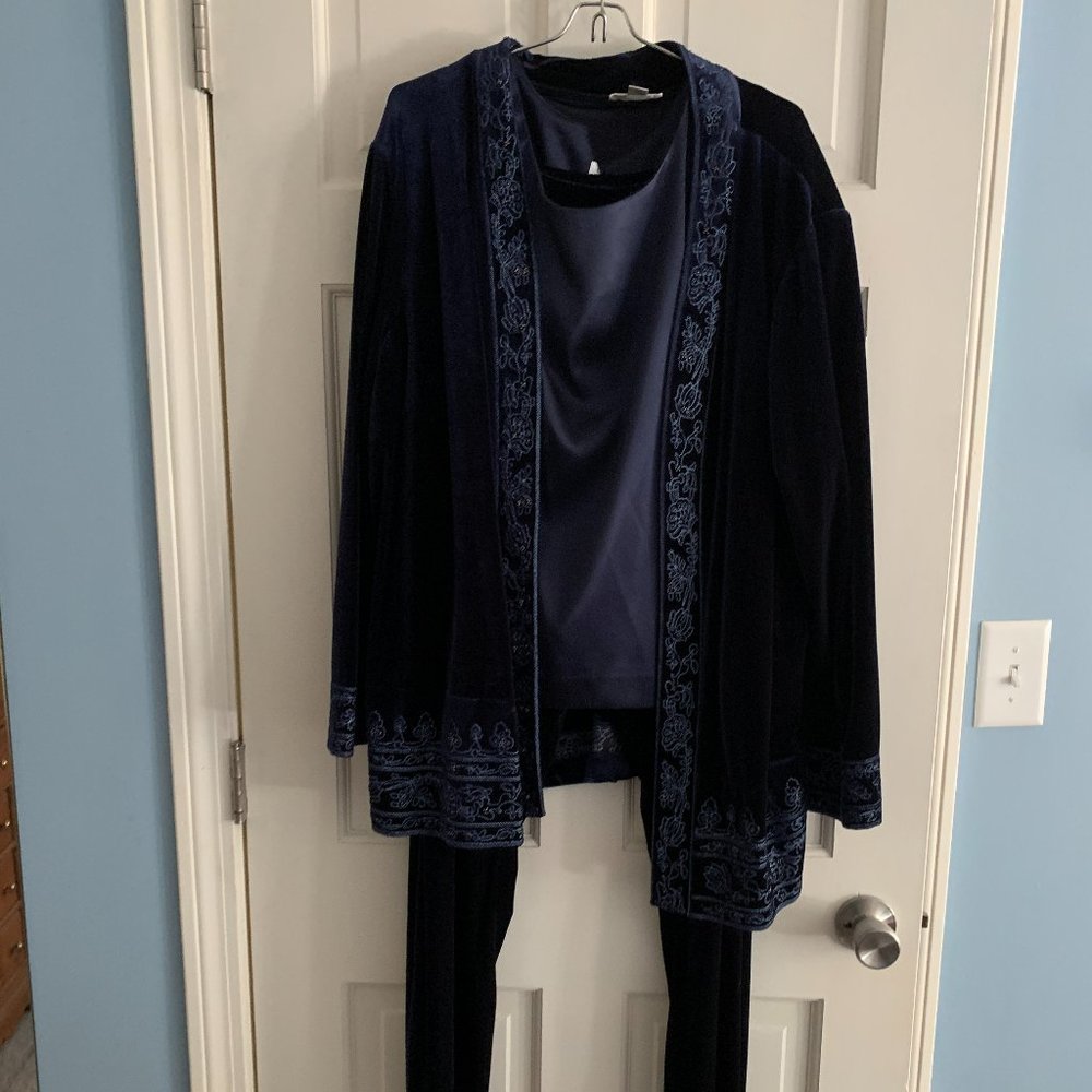 3 piece Coldwater Creek Navy Velvet Pant Suit size 22W